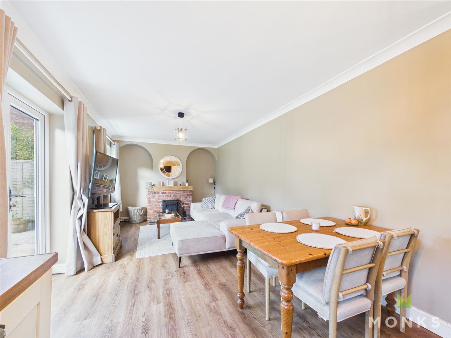 20 Abbots Way, Shrewsbury, SY2 5QR For Sale